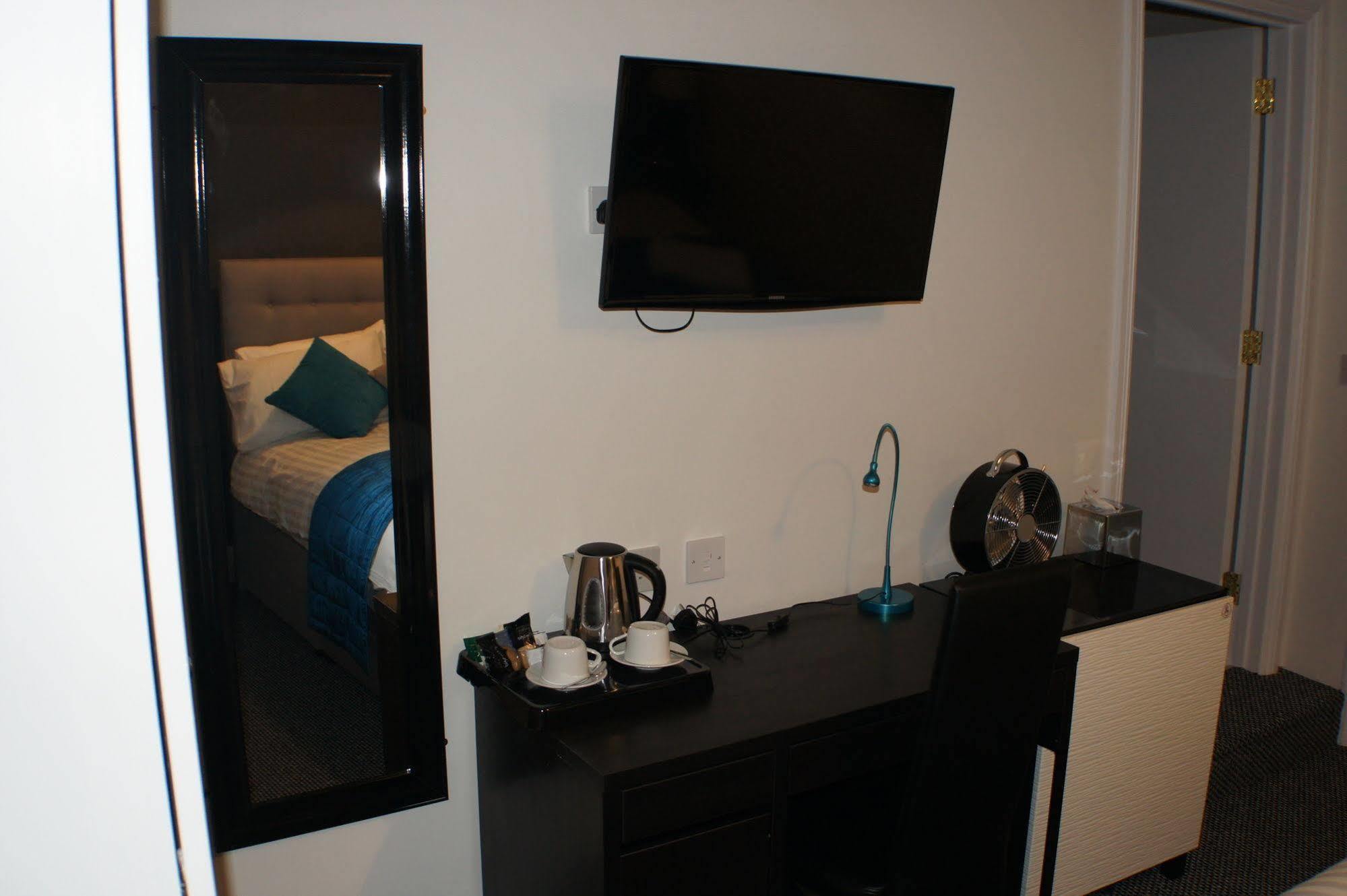 Grand Junction Arms Hotel ลอนดอน ภายนอก รูปภาพ